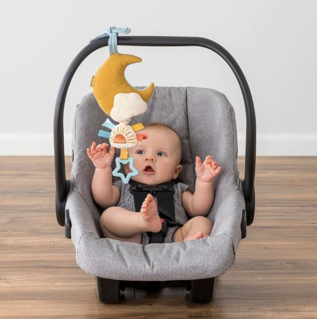 Bitzy Notes™ Musical Pull-Down Toy, view 2